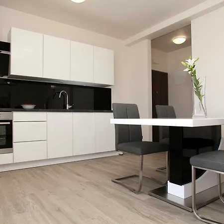 Aquamarie Apartment